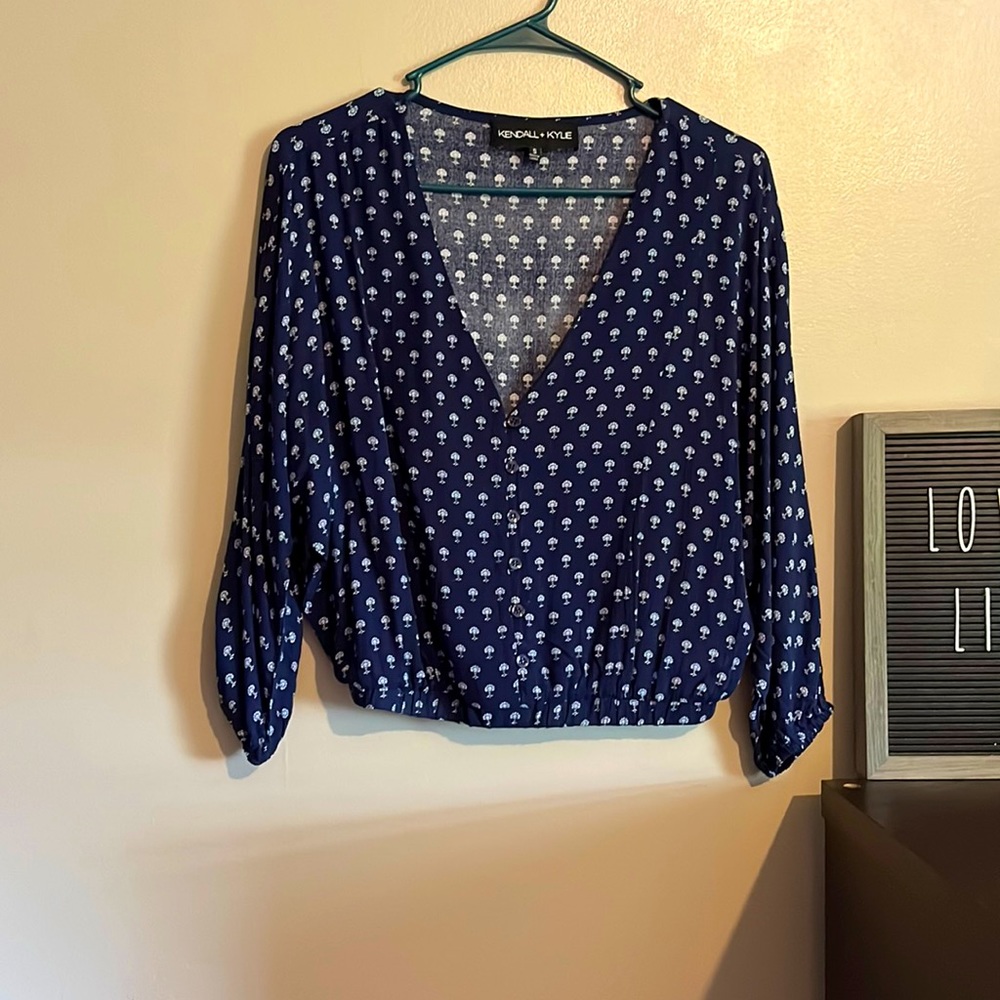 EUC Kendall & Kylie cropped top
